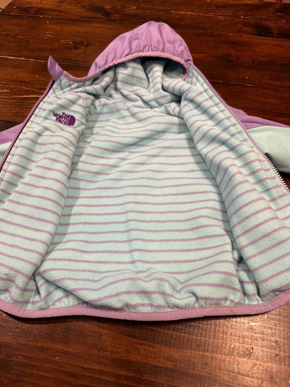 Reversible North Face Jacket - Picture 11 of 11